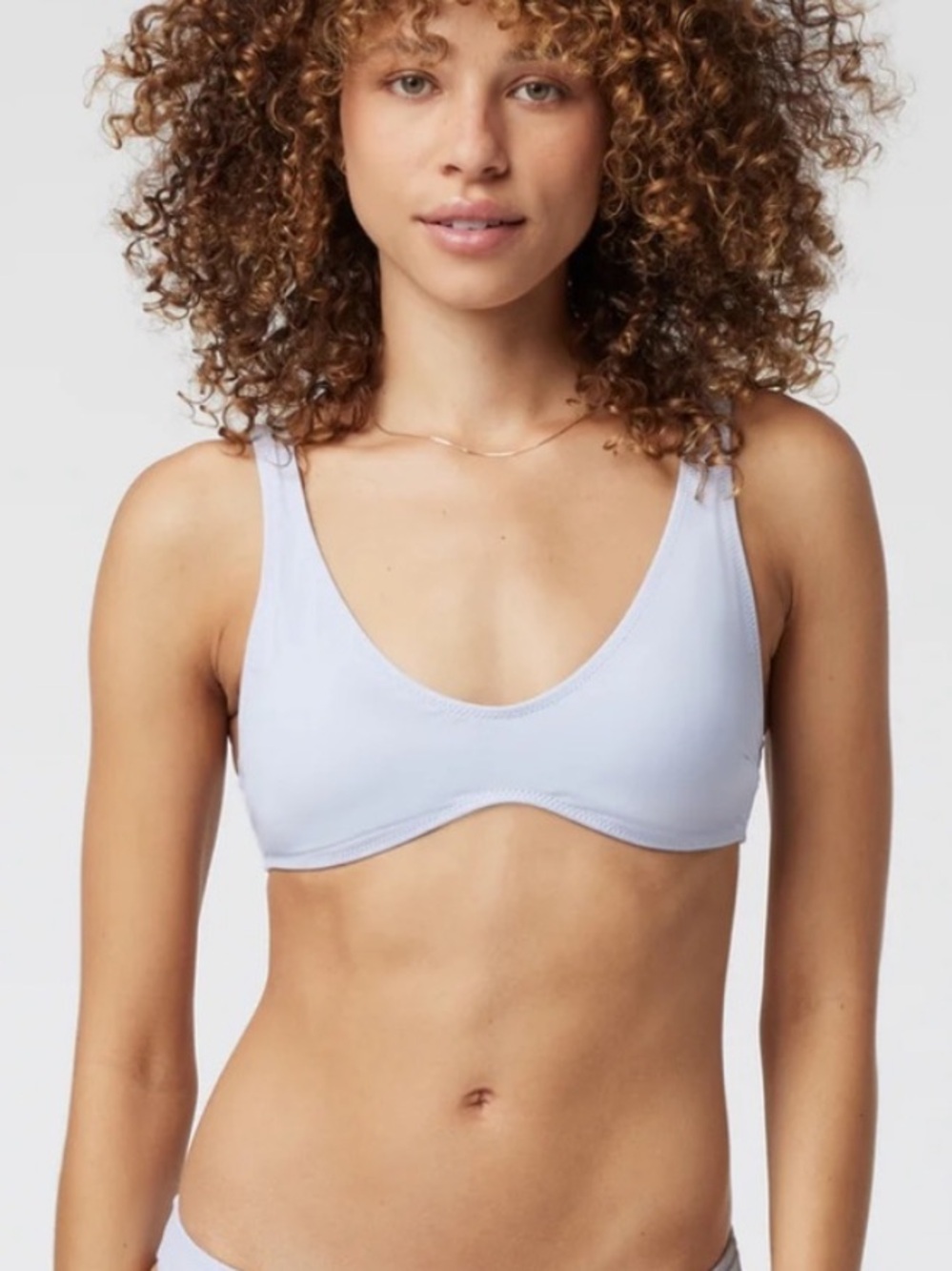 Vuori Aqua Triangle Top in Peri Size XL